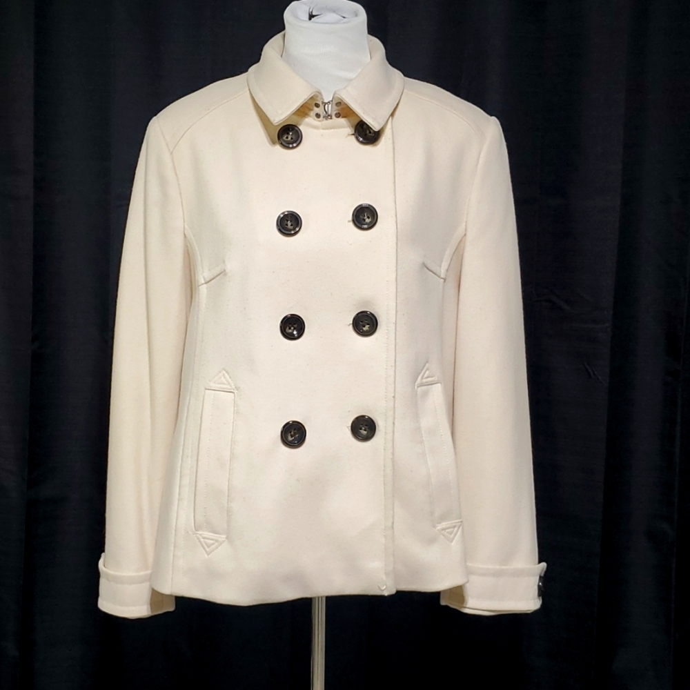 Vintage winter white peacoat